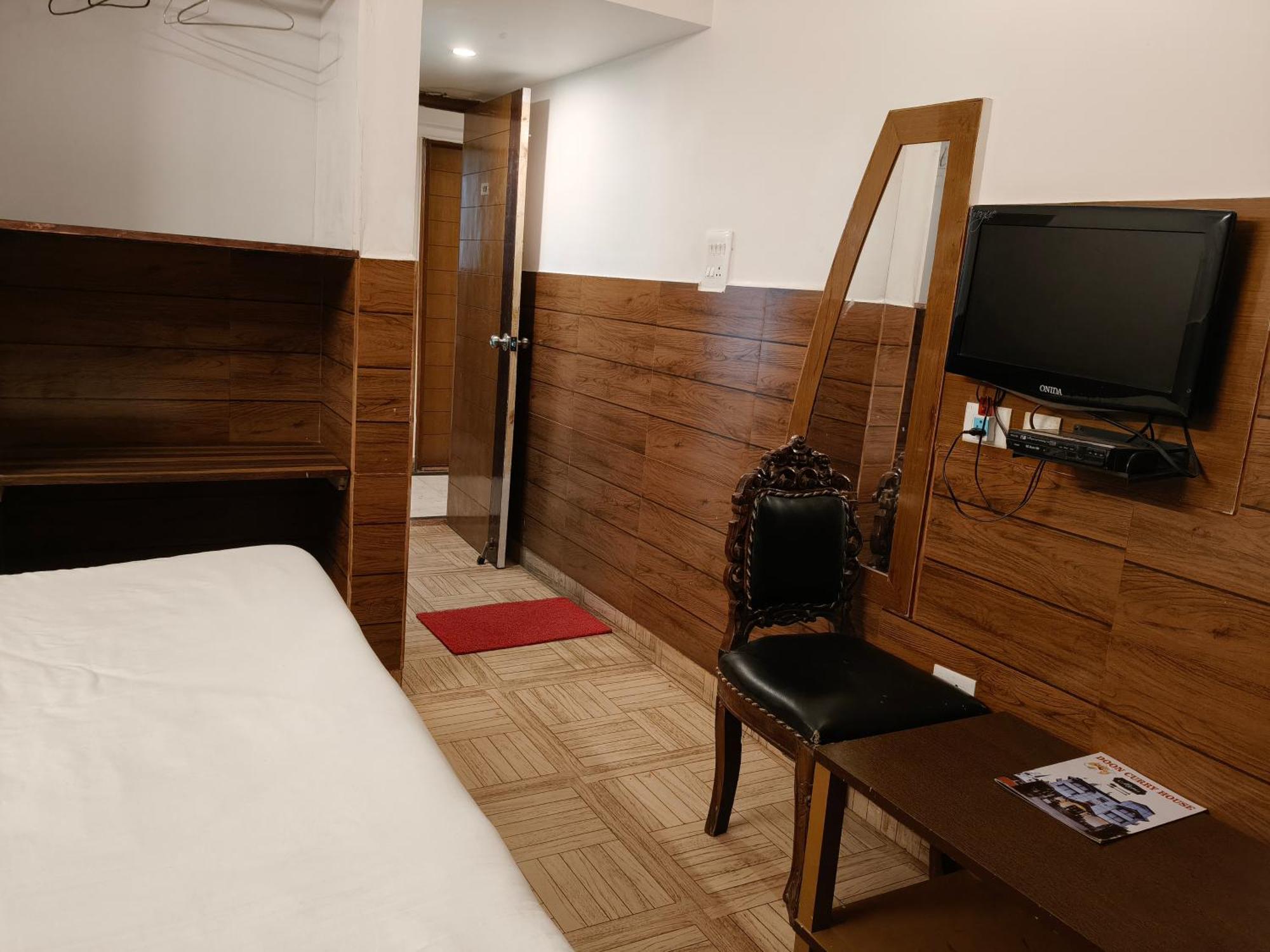 Hotel Kailash Residency Dehradun Zewnętrze zdjęcie