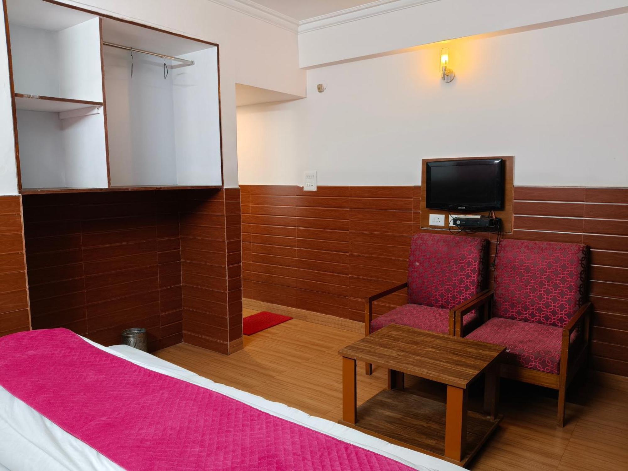 Hotel Kailash Residency Dehradun Zewnętrze zdjęcie